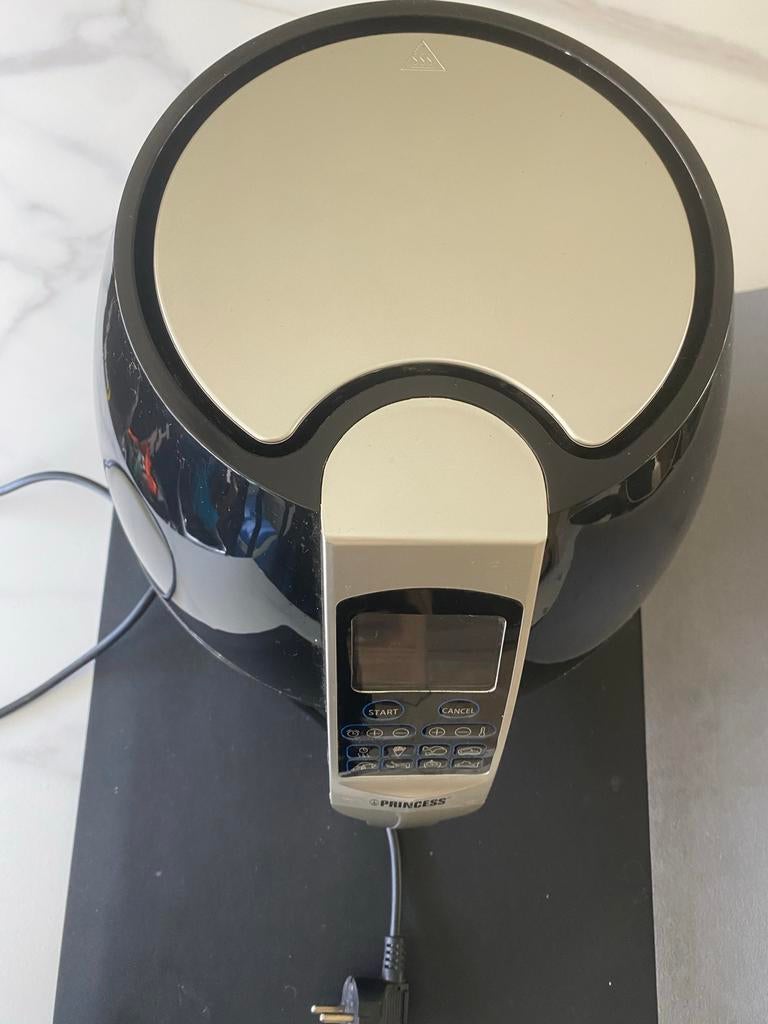 Princess Airfryer - Compact en Efficiënt, Ophalen of Verzenden, Gebruikt, Airfryer, 1000 t/m 1499 gram