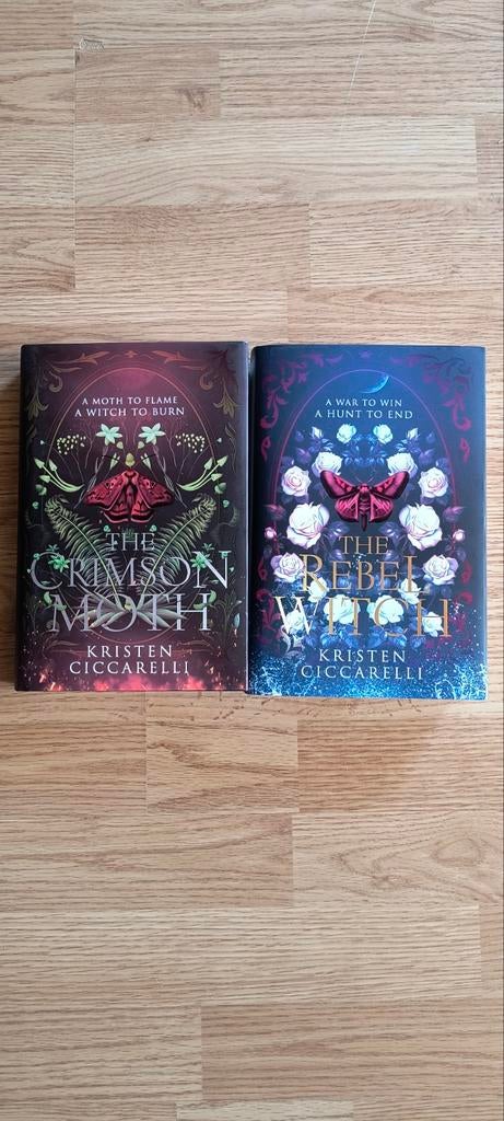 Kristen Ciccarelli - Crimson Moth complete series in engels, Ophalen of Verzenden, Zo goed als nieuw, Kristen Ciccarelli