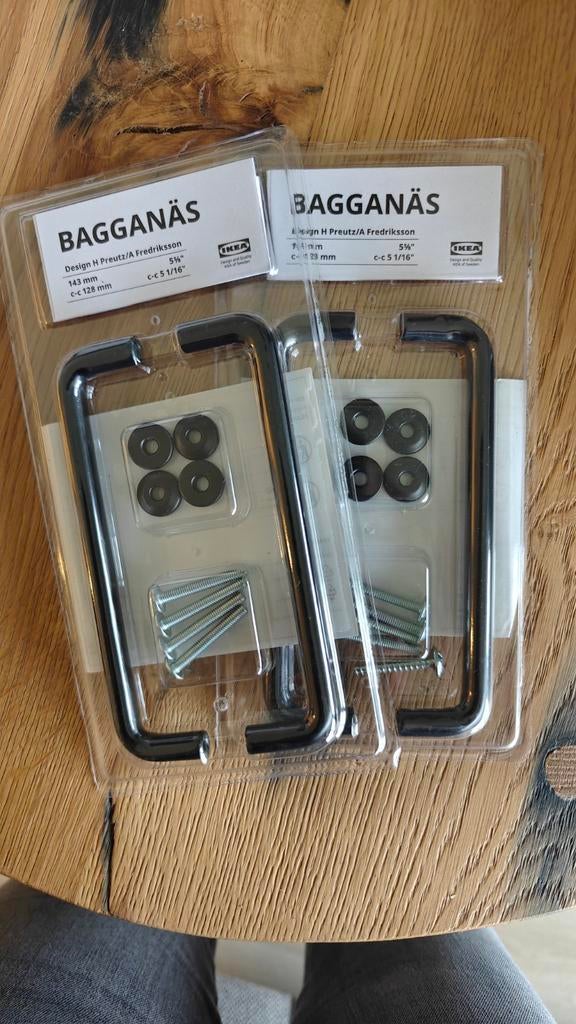 Twee sets IKEA BAGGANÄS deurklinken/handvatten zwart, Doe-het-zelf en Verbouw, Hang- en Sluitwerk, Nieuw, Klink of Kruk, Overige materialen