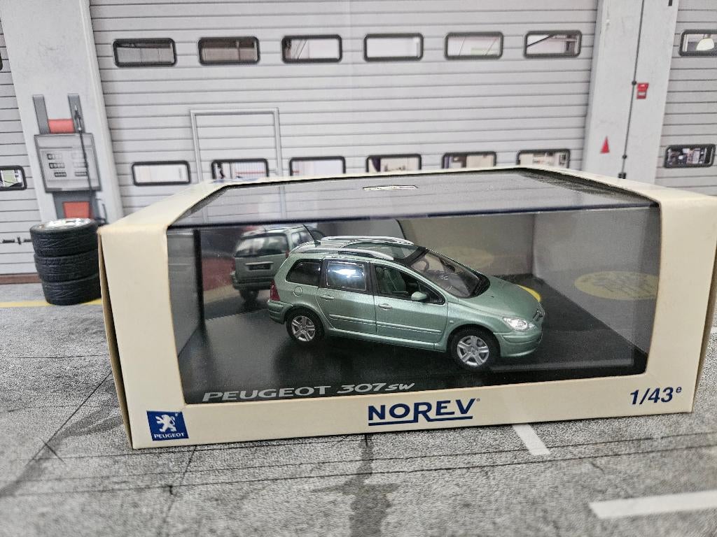 Norev Peugeot 307 SW 2002 groen 1/43 in ovp, Hobby en Vrije tijd, Modelauto's | 1:43, Ophalen of Verzenden, Zo goed als nieuw