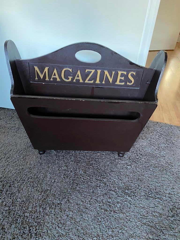 Leuke houten lektuurbak, Huis en Inrichting, Woonaccessoires | Krantenbakken en Lectuurbakken, Ophalen, Zo goed als nieuw