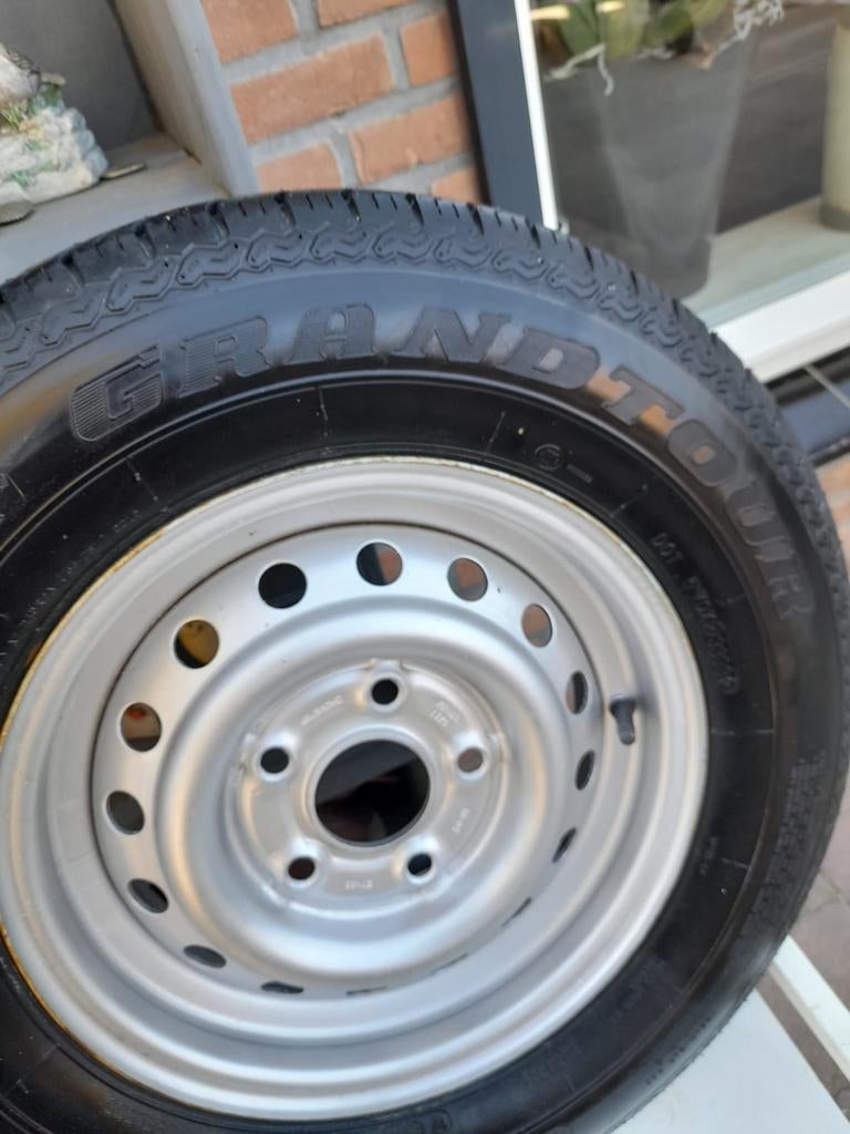 Wiel voor aanhanger., Auto diversen, Ophalen