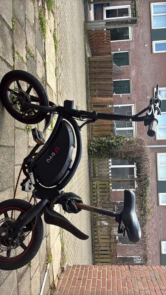 DYU fiets 25km/h gashandel + oplader en ketting inclusief, Fietsen en Brommers, Elektrische fietsen, Ophalen, Gebruikt, Minder dan 30 km per accu