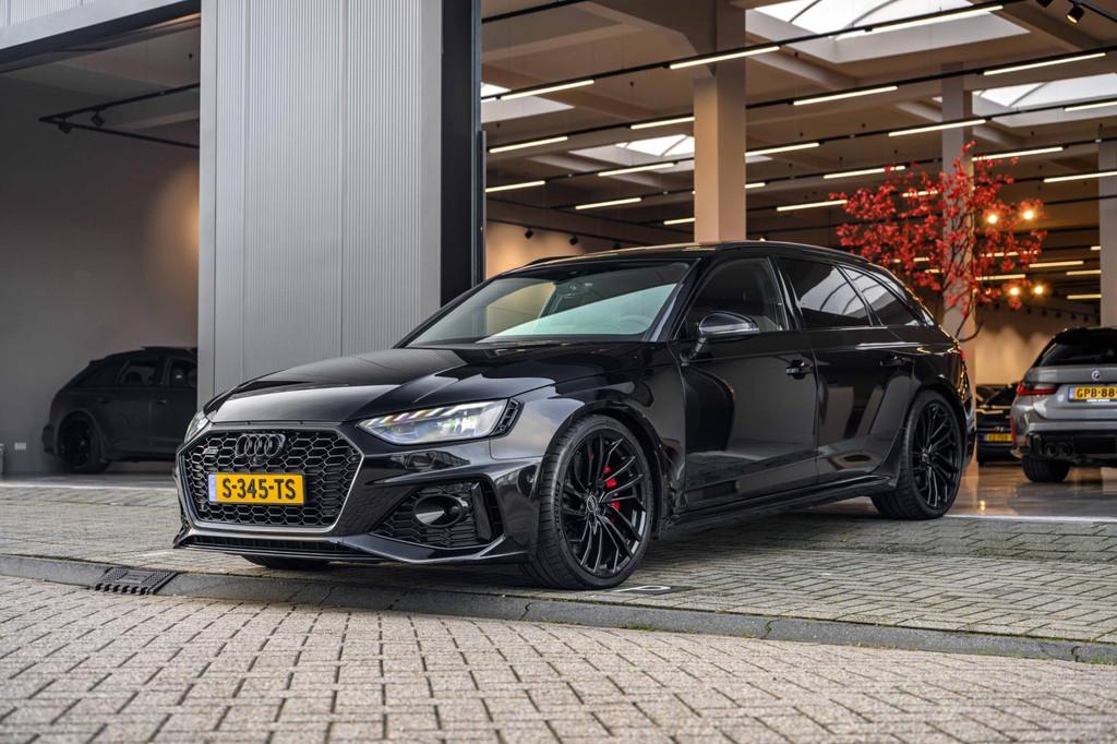 Audi A4 Avant 2.9 TFSI RS 4 Quattro |Massage|Head-Up|360-Cam, Automaat, Gebruikt, Zwart, Vierwielaandrijving