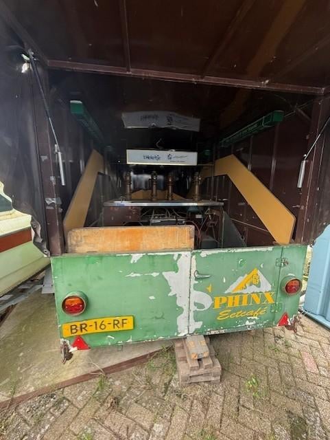 Bier Carroussel, Ophalen