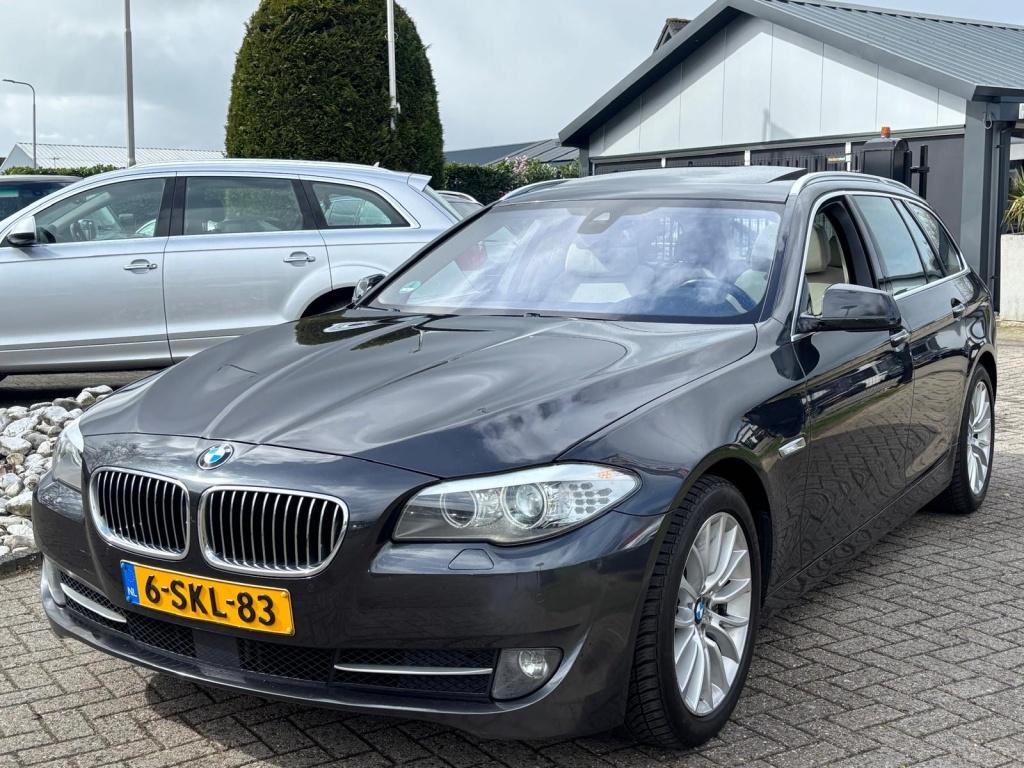 BMW 5 Serie Touring 535D High Exe 2013 Pano EXPORTPRIJS EX B, Auto's, Automaat, Euro 5, 1800 kg, Gebruikt