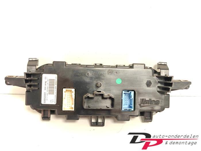 Kachel Bedieningspaneel van een Renault Twingo, Gebruikt, -, Renault, -