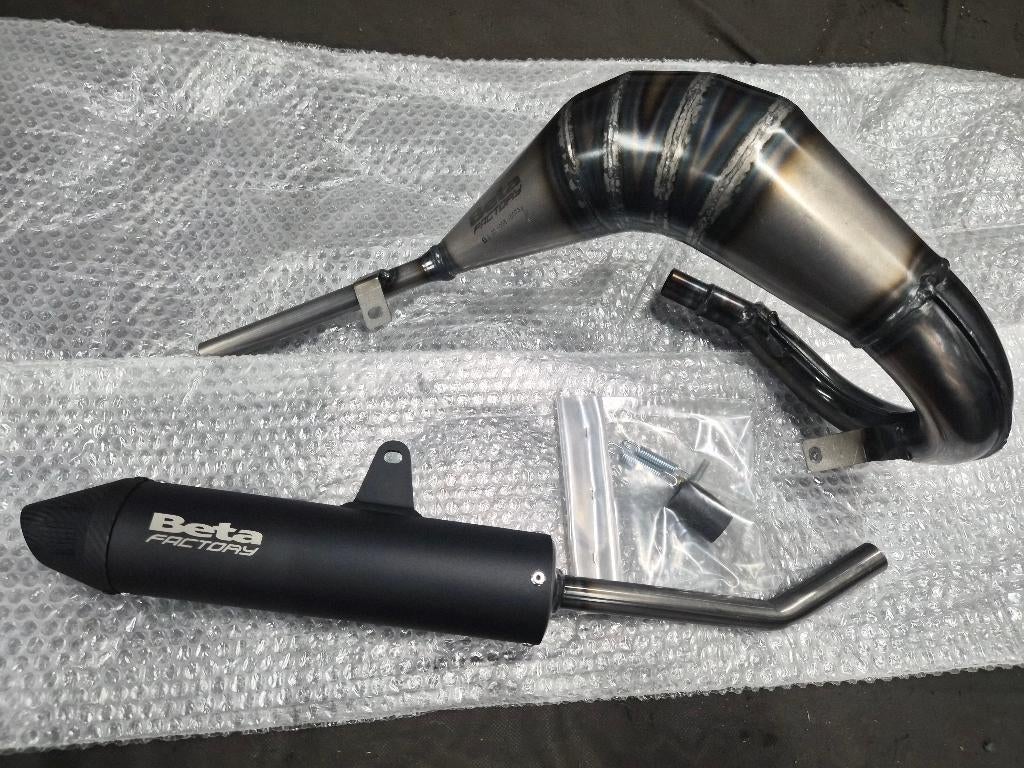 originele beta rr 50 factory uitlaat carbon eindstuk, Fietsen en Brommers, Brommeronderdelen | Algemeen, Ophalen of Verzenden