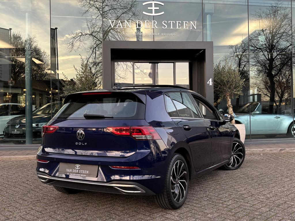 Volkswagen Golf 1.4 eHybrid Style Memory Seats | Panoramadak, 1490 kg, Gebruikt, 4 cilinders, Blauw