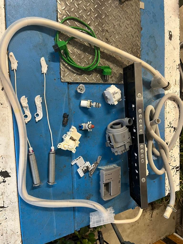 Diverse onderdelen voor Siemens/Bosch vaatwasser, Ophalen of Verzenden, Gebruikt