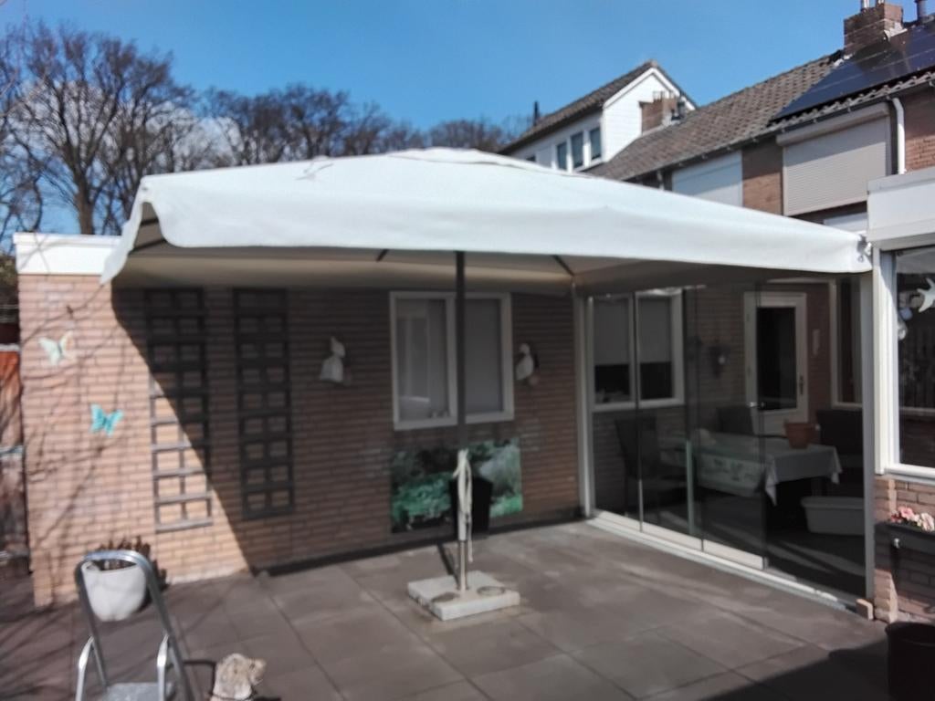 Parasol 4 x 3 meter, Ophalen, Gebruikt