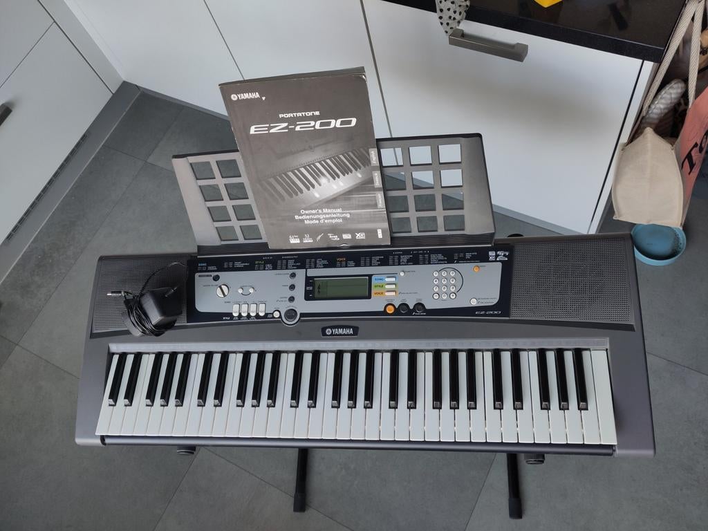 Yamaha EZ-200 beginnerskeyboard, Ophalen, Gebruikt, 61 toetsen, Yamaha
