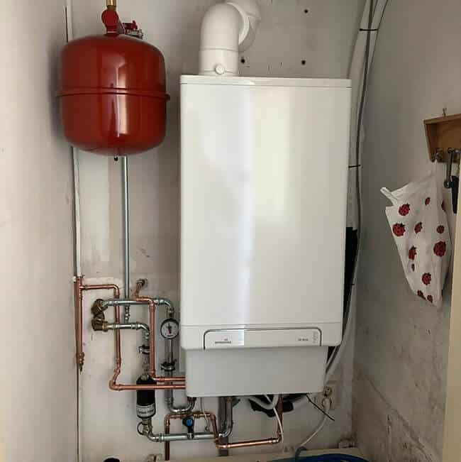 Opzoek naar oude cv ketels radiatoren en andere ijzeren, Minder dan 20 liter, Ophalen of Verzenden, Gebruikt, Boiler