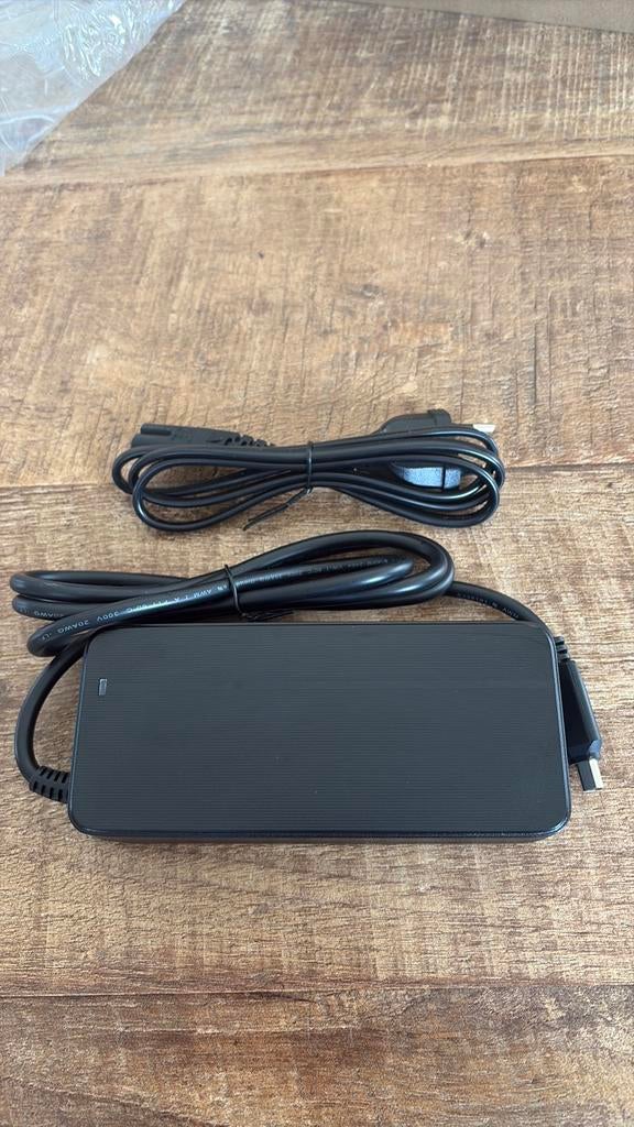 Stella trapezium acculader - nieuw, Ophalen of Verzenden, Nieuw