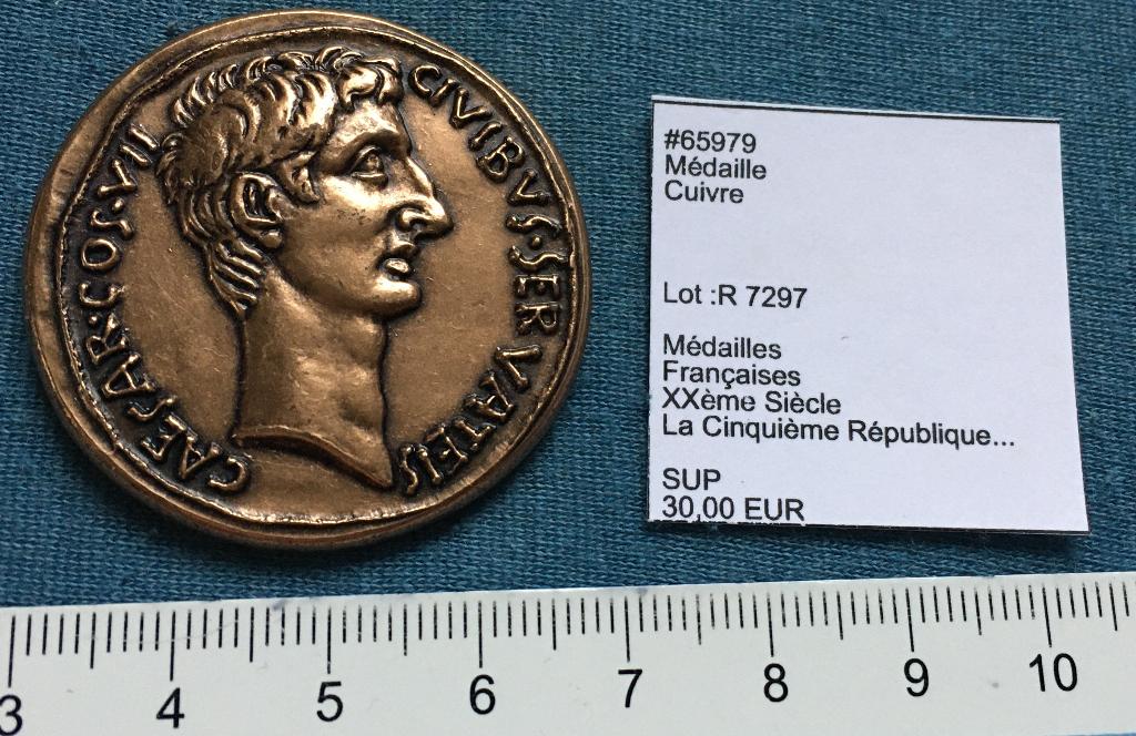 Koperen penning Romeinse Keizer Augustus, uitgave Frankrijk, Verzenden, Overige materialen, Buitenland