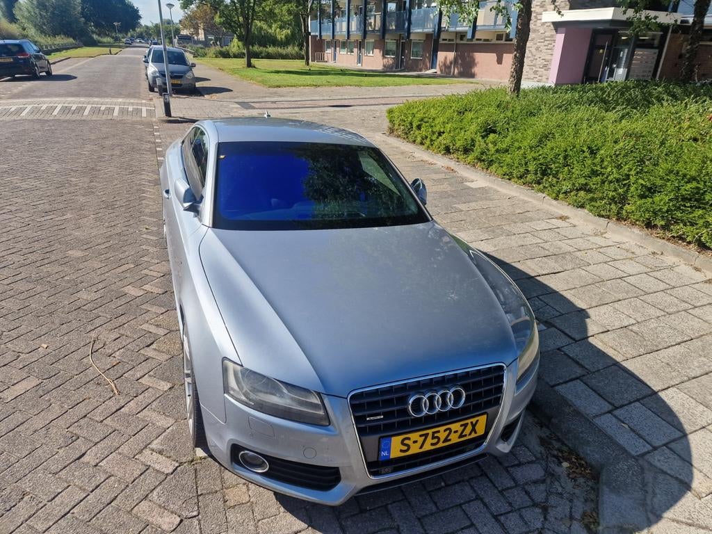 Audi A5 2.0 Tfsi 211pk Quattro 2011 Grijs, Auto's, Zwart, 4 cilinders, 1984 cc, 4 stoelen