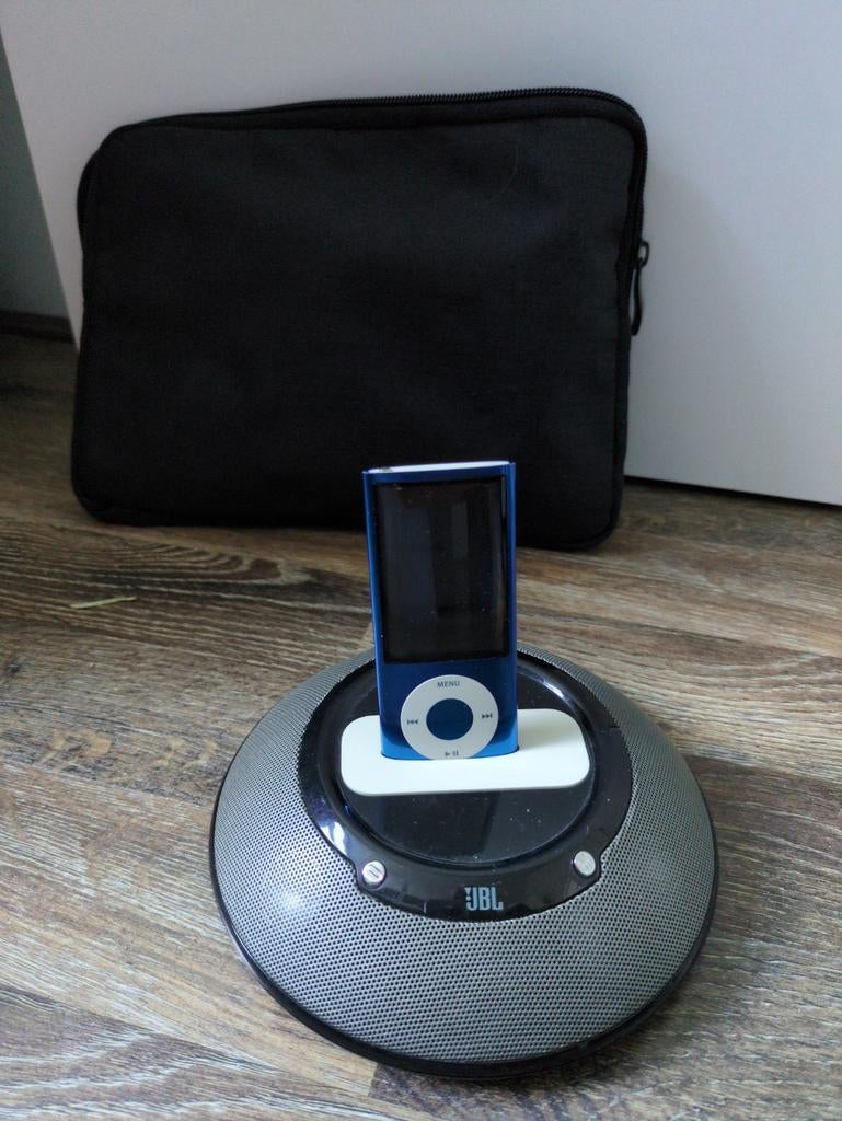 Blauwe iPod Nano met JBL Docking Station, Ophalen, Gebruikt, Blauw, Nano