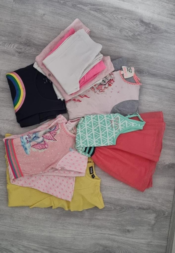 Mooi pakket merk jurken en vesten en legging maat 128, Ophalen of Verzenden, Zo goed als nieuw, Maat 128