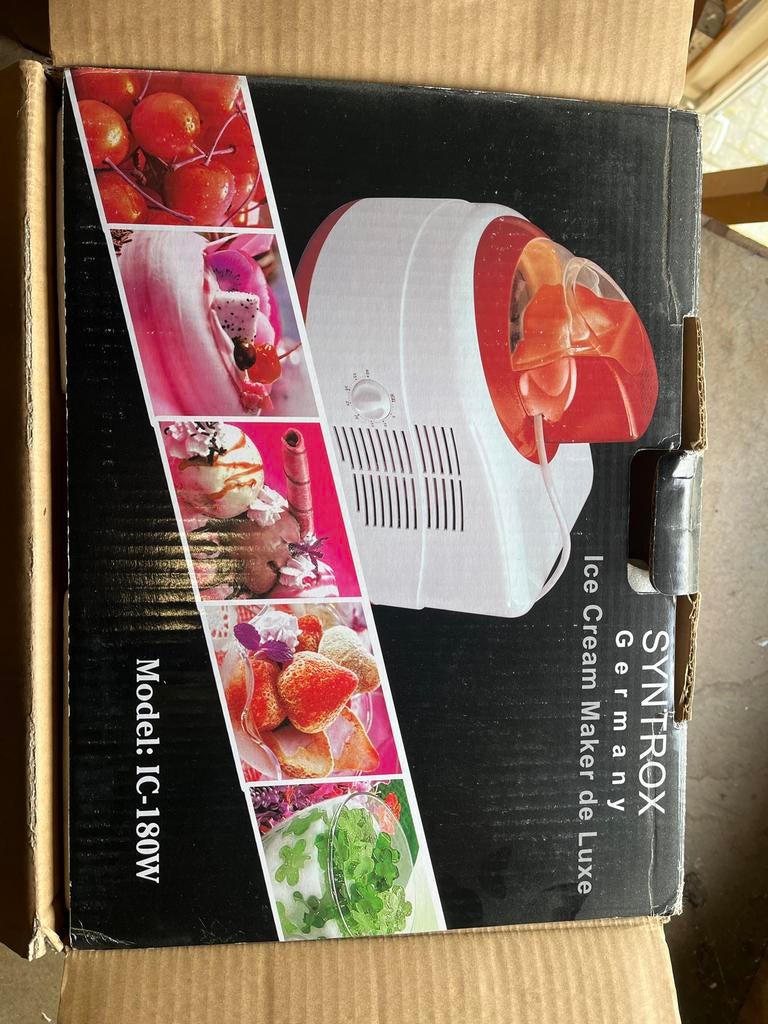 SYNTRON Ice Cream Maker de Luxe Model: IC-180W, Ophalen, Gebruikt
