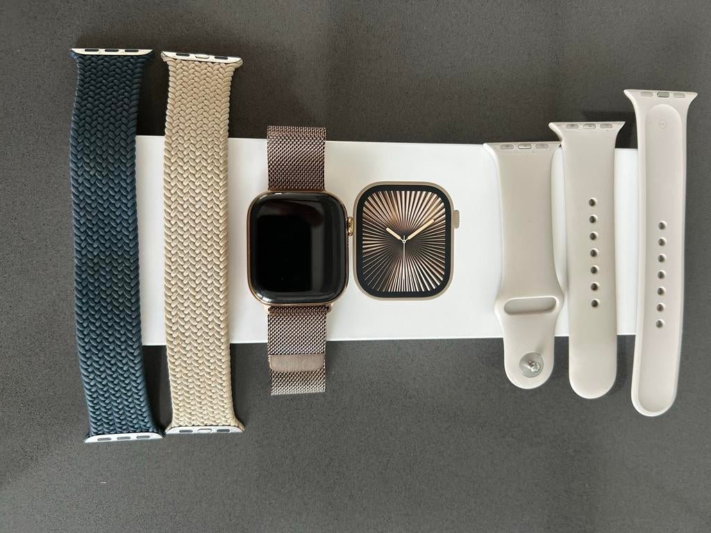 Apple Watch Series 10 (42mm) Goud/Titanium GPS+Cellular, IOS, Ophalen of Verzenden, Zo goed als nieuw, Waterdicht