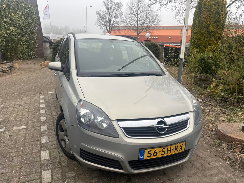 Opel Zafira 2.2 AUT 2006 Grijs, Auto's, 4 cilinders, 7 stoelen, Origineel Nederlands, Zafira