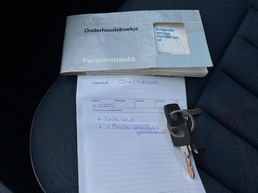 Mercedes-Benz E-klasse 200 *NAP 213.496 km | Klassieke kwali, Gebruikt, 4 cilinders, 715 kg, Origineel Nederlands