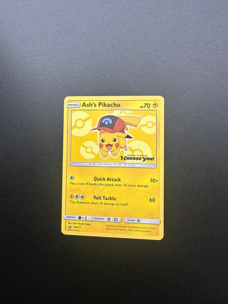 Ash's Pikachu (SM 111), Ophalen of Verzenden, Zo goed als nieuw, Losse kaart