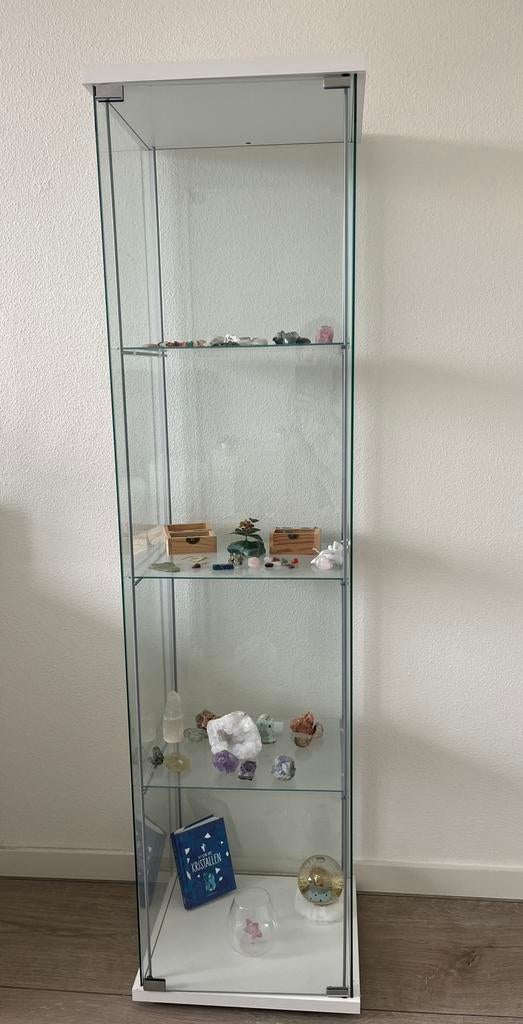 Glazen vitrinekast, Huis en Inrichting, Kasten | Vitrinekasten, Ophalen, Minder dan 50 cm, Zo goed als nieuw, 150 tot 200 cm