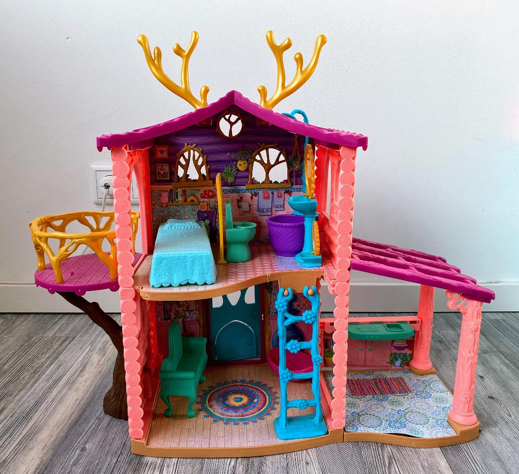 Enchantimals Cozy Deer House - poppenhuis, Ophalen, Zo goed als nieuw, Poppenhuis