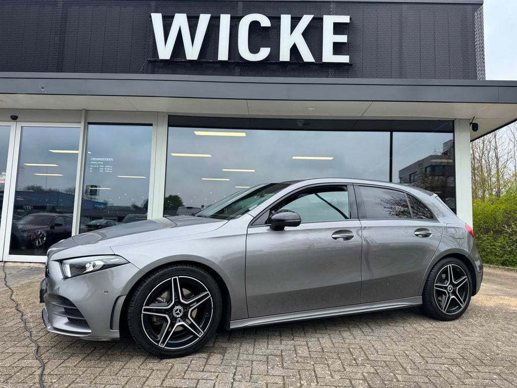 Mercedes-Benz A-klasse 180 AMG Sfeerverlichting Leder Led 20, 136 pk, Gebruikt, 4 cilinders, Origineel Nederlands