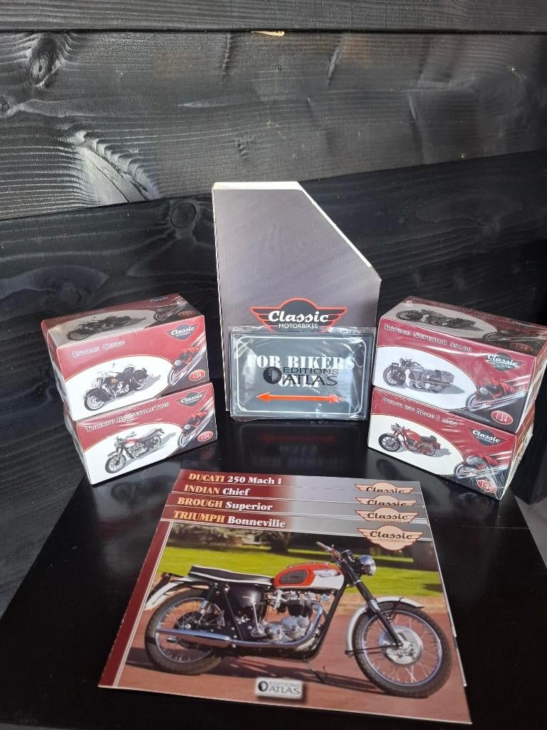Atlas Classic Motorbikes 1:24– 4 modellen, Hobby en Vrije tijd, Modelbouw | Auto's en Voertuigen, Overige merken, 1:50 of kleiner