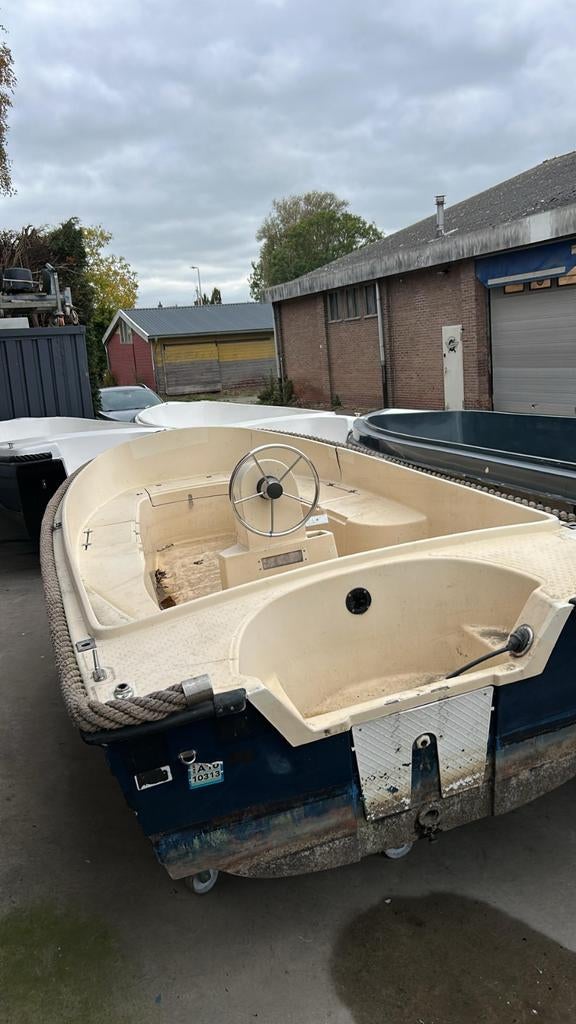 Opknap sloep 4.60 inclusief nette kussenset, Watersport en Boten, Gebruikt, Tot 10 pk, Ophalen of Verzenden, 3 tot 6 meter