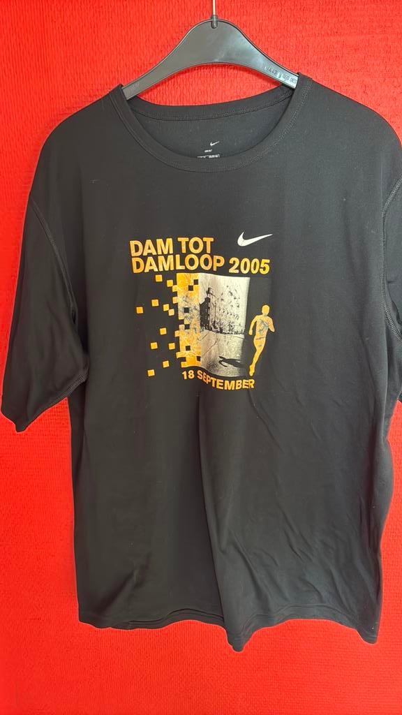 Nike Dry-fit Dam tot Damloop 2005 T-shirt - Zwart, maat XL, Zwart, Maat 56/58 (XL), Ophalen of Verzenden, Hardlopen of Fietsen