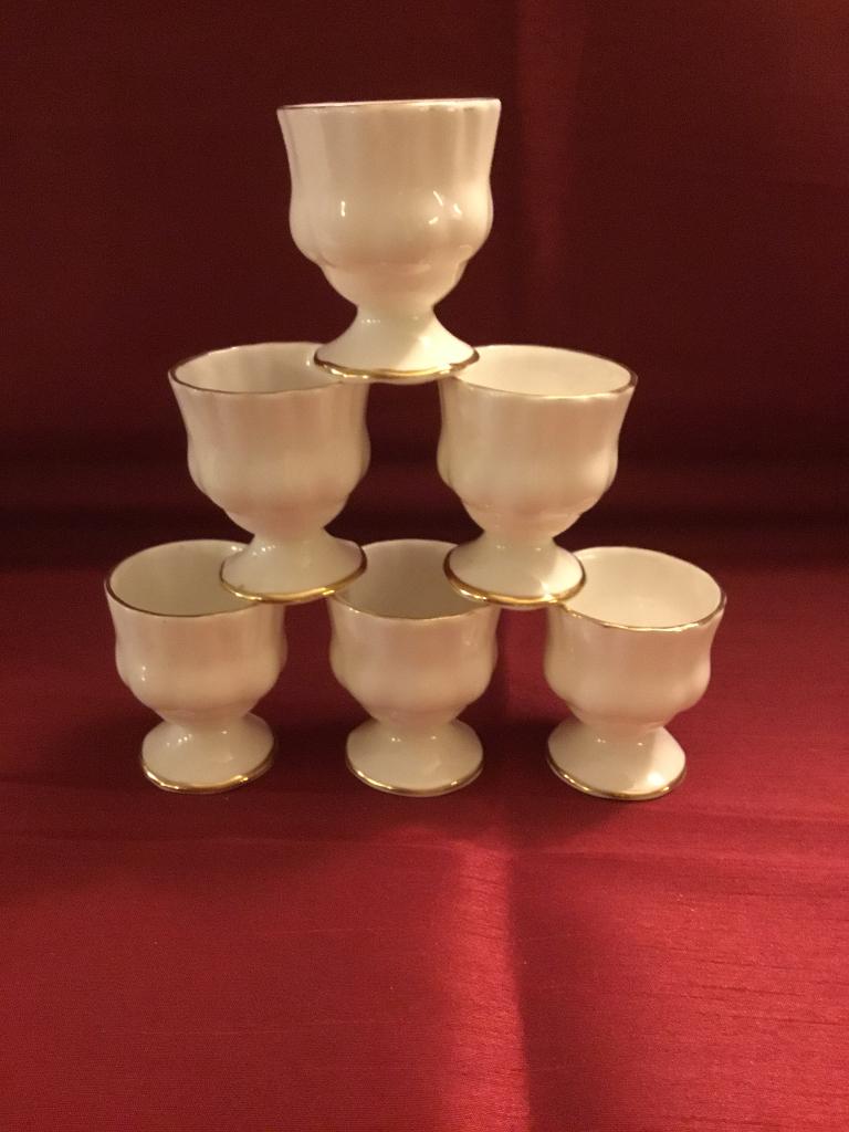 Royal Albert Val D’or  eierdopjes, Ophalen of Verzenden, Nieuw, Porselein, Overige typen