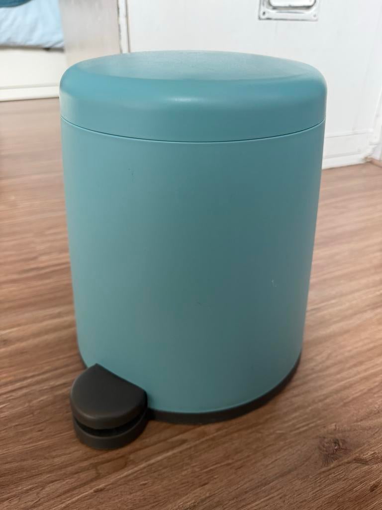 IKEA Snapp prullenbak 5L - Lichtblauw met pedaal, Ophalen, Kunststof, Met pedaal, Zo goed als nieuw