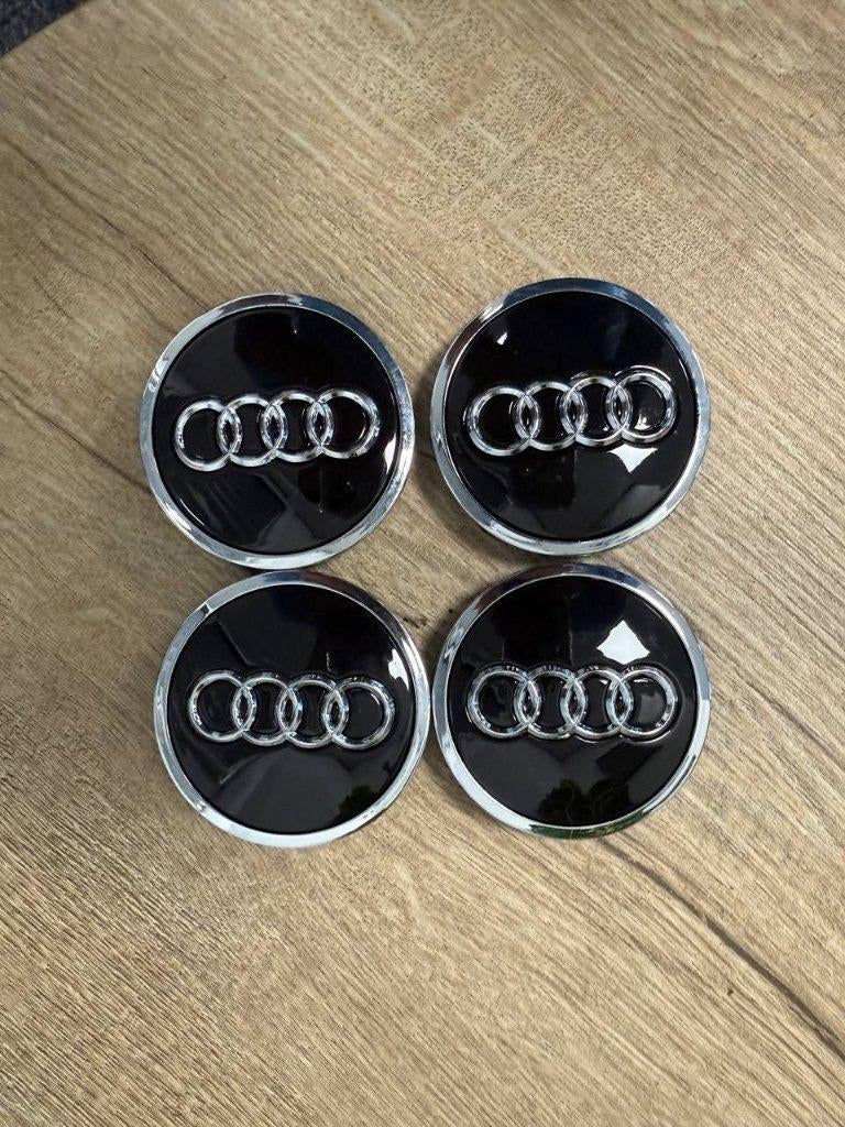 Nieuwe Audi 61mm Zwart Naafkapjes Naafdoppen Wieldoppen, Ophalen of Verzenden, Nieuw