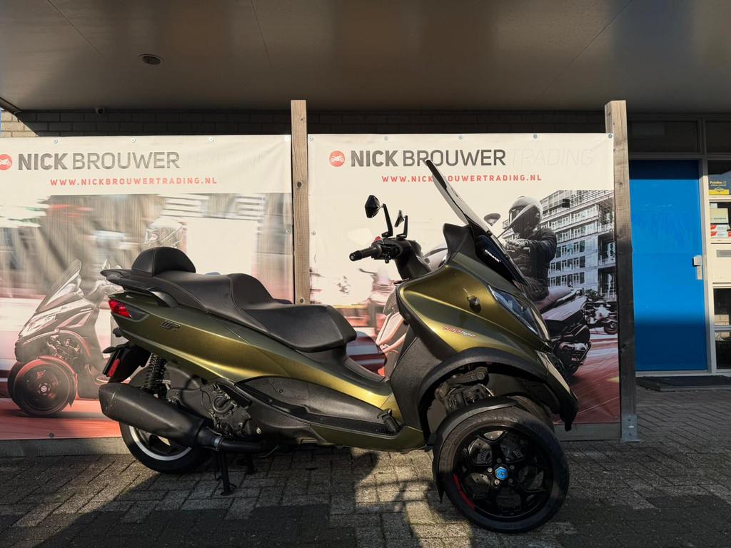 Piaggio MP3 500 HPE | 2018 | 29.927 km | Olive Gold | Handva - foto 3