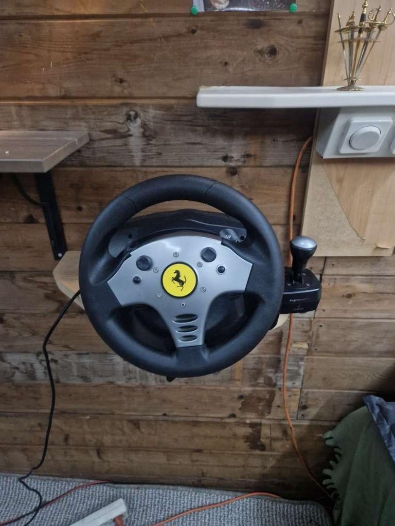 Thrustmaster Universal racestuur voor PS3 en PC, Ophalen, Gebruikt, Racen en Vliegen