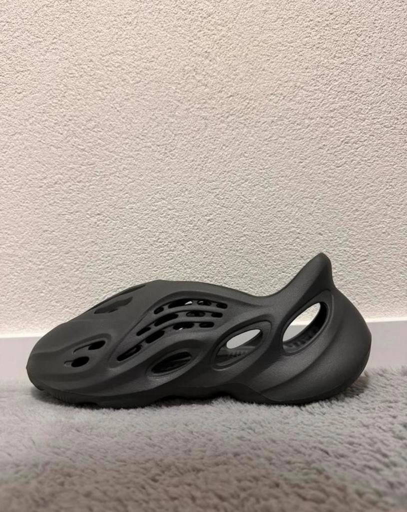 Yeezy foam runner, Ophalen of Verzenden, Zo goed als nieuw