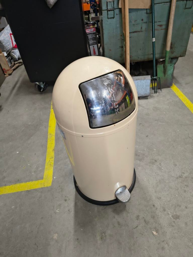 Wesco prullenbak, Ophalen, Gebruikt, 50 tot 75 cm, .