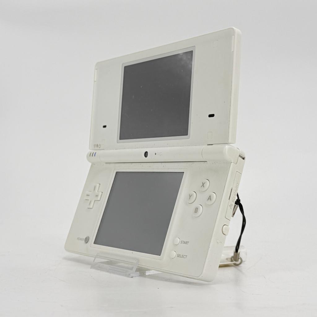 Nintendo DSi - Wit, Nintendo, Zo goed als nieuw, Support@nintendo.com, 11-1 Hokotate-cho, Kamitoba, Minami-ku
Kyoto 601-8501
Japan