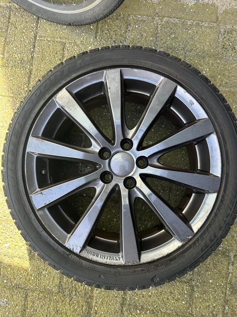 Set van 4 winterbanden op velg 215/45/17 5x100 ET54.1, Ophalen, Gebruikt
