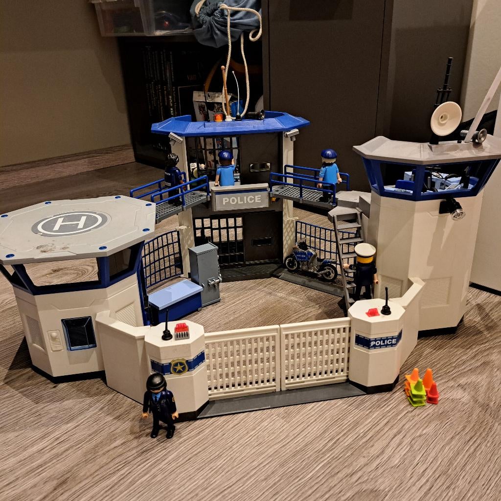 Playmobil politiebureau, Kinderen en Baby's, Speelgoed | Playmobil, Ophalen, Gebruikt, Complete set