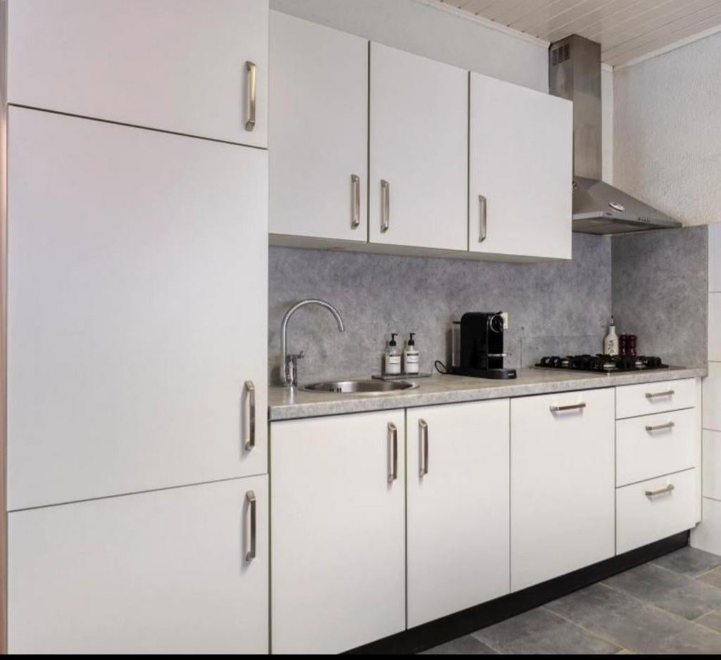 Complete keuken: koelkast, vaatwasser, kookplaat, afzuigkap, Ophalen, Gebruikt, Enkelwandige keuken