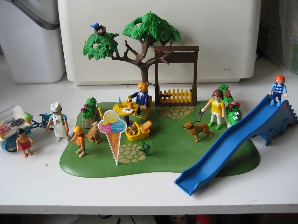 playmobil park met ijskar en terras, Ophalen of Verzenden, Zo goed als nieuw