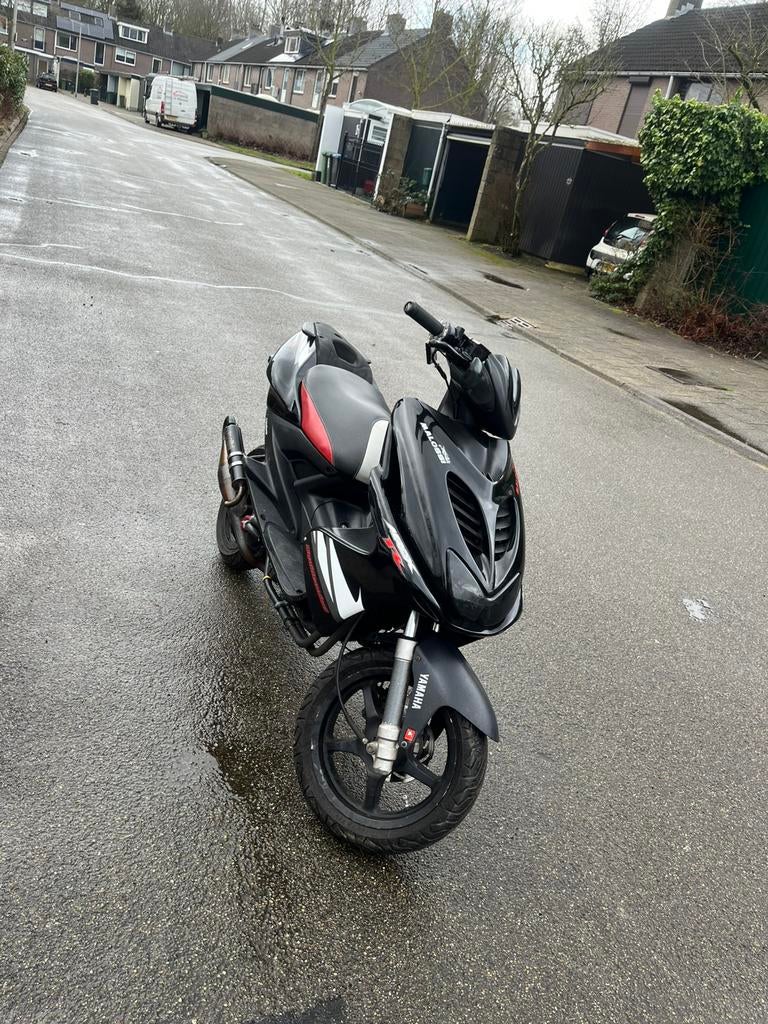 yamaha aerox 50cc, Fietsen en Brommers, Scooters | Yamaha, Ophalen, Zo goed als nieuw, Tweetakt, Aerox