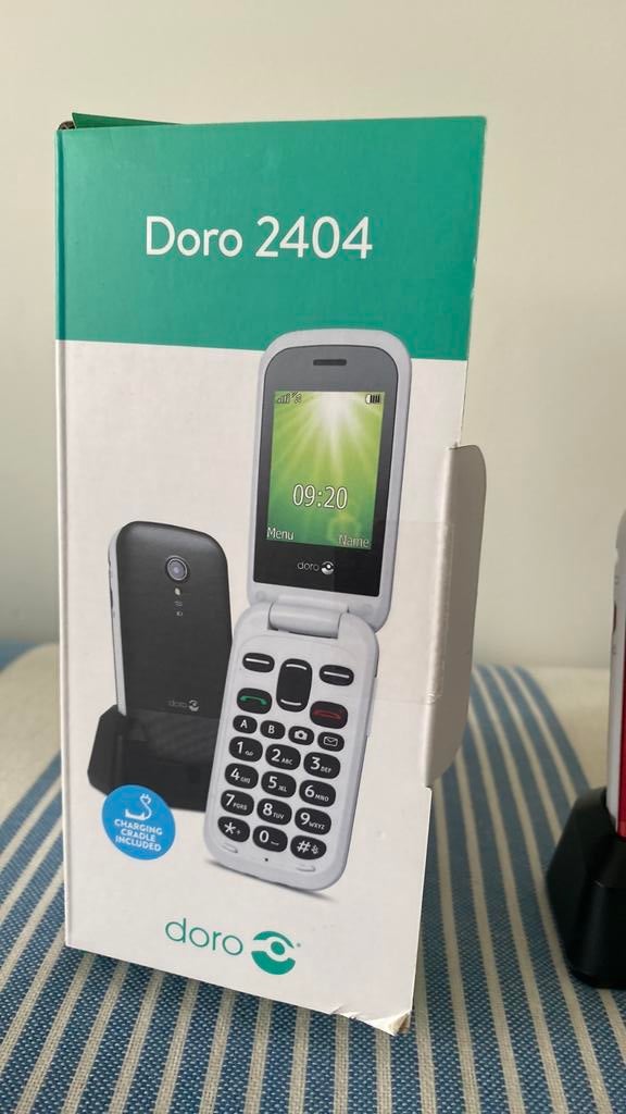 Doro 2404, Ophalen, Fysiek toetsenbord, Inklapmodel, Zonder simlock