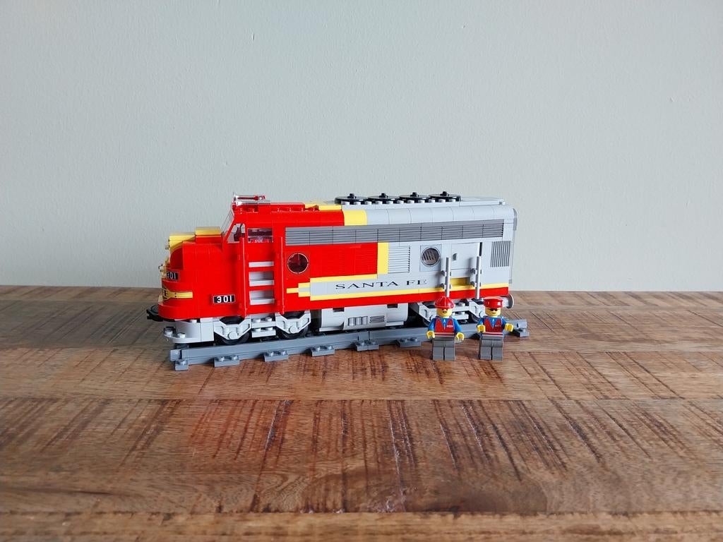 Lego 10020 Santa Fé super Chief, Kinderen en Baby's, Speelgoed | Duplo en Lego, Ophalen of Verzenden, Zo goed als nieuw, Complete set