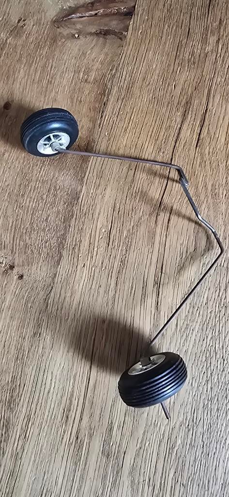 Landingsgestel, Ophalen of Verzenden, Zo goed als nieuw, Overige typen