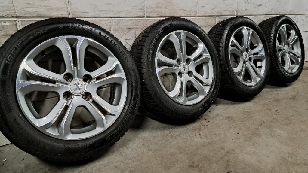 Bicolor velgen Peugeot 208 207 C3 Partner Berlingo 195/55/16, Auto-onderdelen, Banden en Velgen, Gebruikt, 16 inch, Banden en Velgen